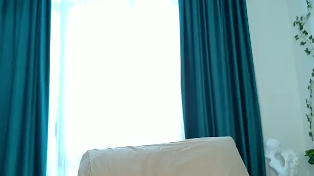 Brenda M00n online show from 02.22.25