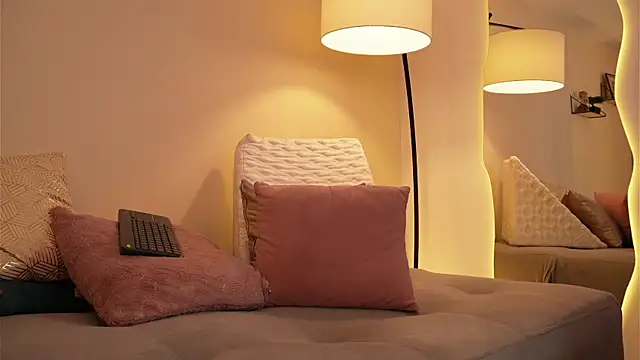 Chloe Cherry21 online show from 12.23.25