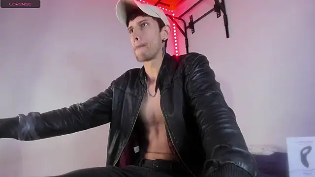 Snapshot of ImVen980 chatting on 01.24.25 ImVen980 online show from 01.24.25