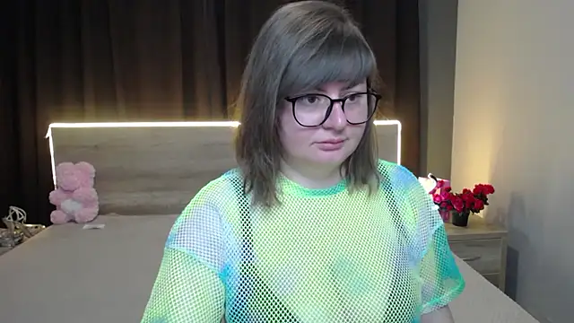 Snapshot of ZannaDreil chatting on 01.10.26 ZannaDreil online show from 01.10.26