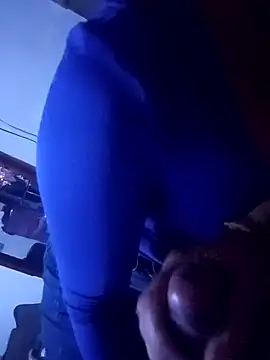 SINUECASTILLO online show from 02.13.25