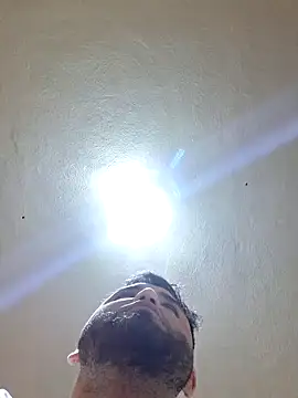 SINUECASTILLO online show from 02.26.26