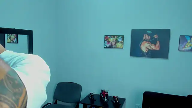 Snapshot of SamirHazard97 chatting on 01.07.25 SamirHazard97 online show from 01.07.25