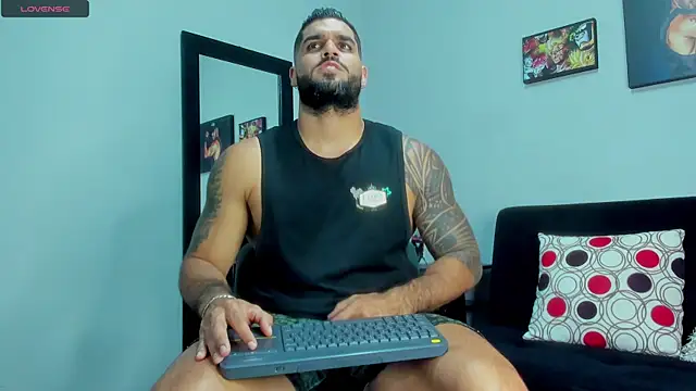 Snapshot of SamirHazard97 chatting on 03.04.25 SamirHazard97 online show from 03.04.25