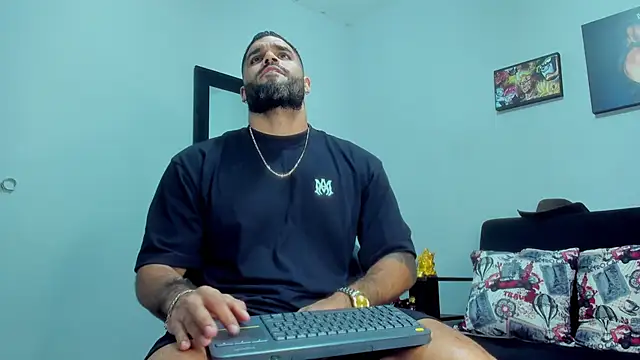 Snapshot of SamirHazard97 chatting on 10.03.25 SamirHazard97 online show from 10.03.25