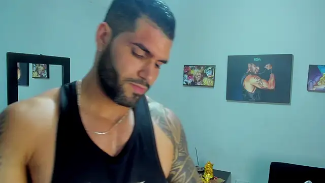 Snapshot of SamirHazard97 chatting on 11.25.25 SamirHazard97 online show from 11.25.25