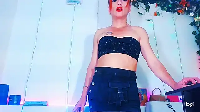 Snapshot of deboraath chatting on 02.12.26 deboraath online show from 02.12.26