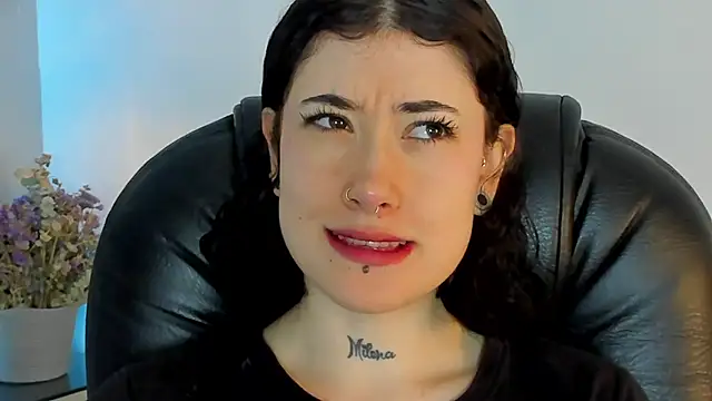 melody suarez online show from 01.08.25