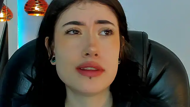 melody suarez online show from 01.12.25