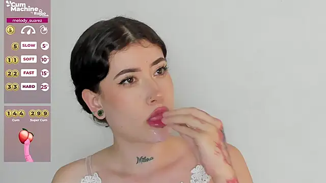 melody suarez online show from 02.05.25