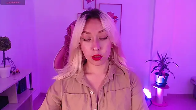 Dahlia  espresso online show from 02.05.25