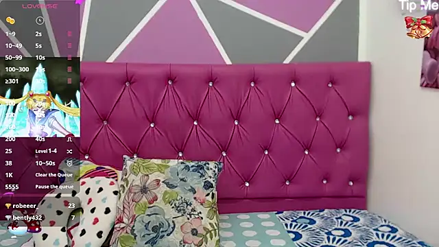 Snapshot of miranda_vegaa chatting on 12.28.24 miranda vegaa online show from 12.28.24