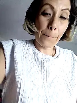 alixia81 online show from 10.03.25