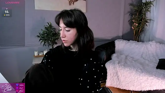 Belle Via online show from 02.27.25