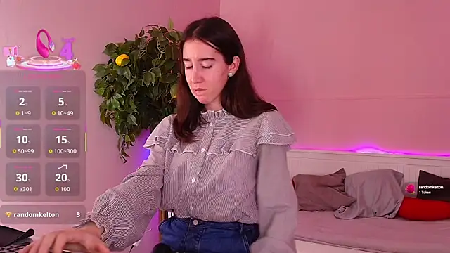 Belle Via online show from 09.10.25