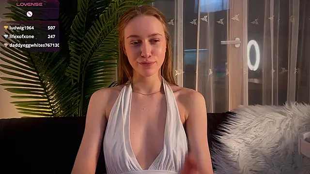 PollyAgata online show from 02.19.25