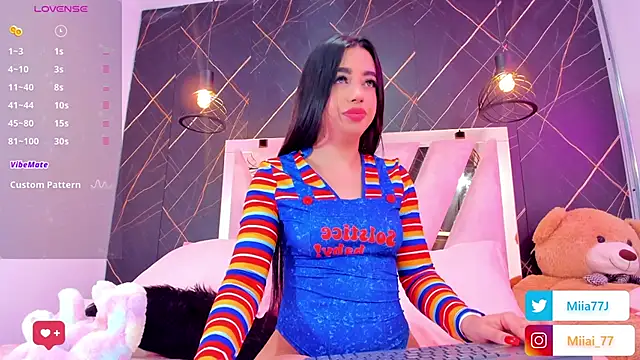 Miia77  online show from 10.31.25