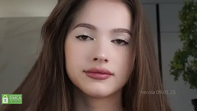 Snapshot of hecola chatting on 01.09.25 hecola online show from 01.09.25