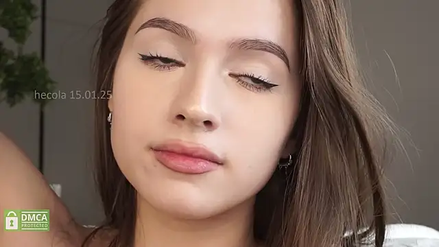 Snapshot of hecola chatting on 01.15.25 hecola online show from 01.15.25