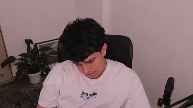 Tony Hoffa online show from 04.05.26