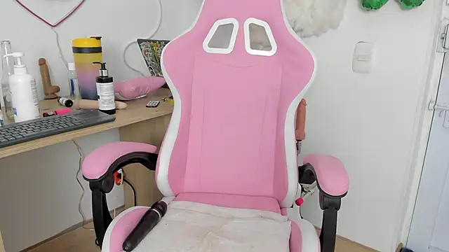 Snapshot of AlyRoses chatting on 03.16.25 AlyRoses online show from 03.16.25