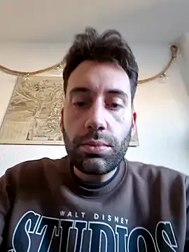 Snapshot of espanolmadrid chatting on 12.29.24 espanolmadrid online show from 12.29.24