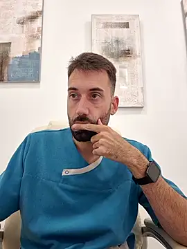 Snapshot of espanolmadrid chatting on 09.18.25 espanolmadrid online show from 09.18.25