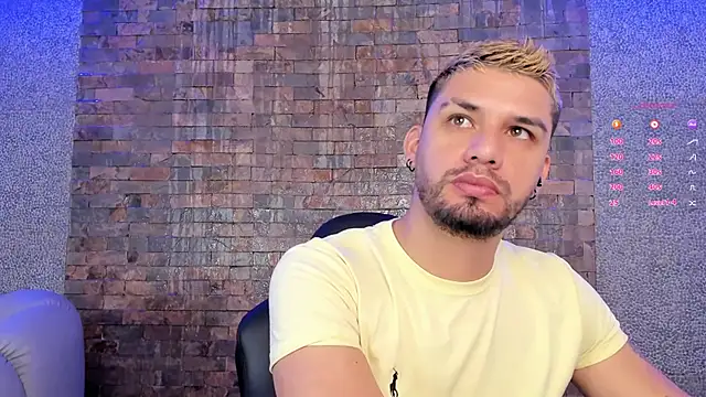 Snapshot of Jacoob19_ chatting on 12.19.24 Jacoob19 online show from 12.19.24