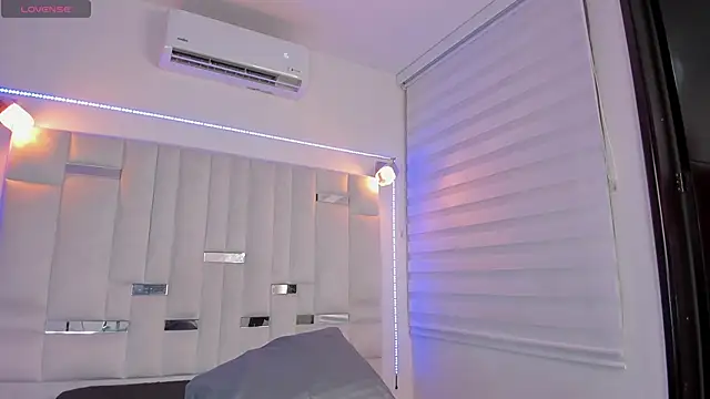 Snapshot of Jacoob19_ chatting on 12.20.24 Jacoob19 online show from 12.20.24