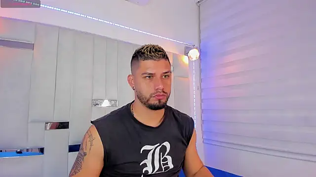 Snapshot of Jacoob19_ chatting on 01.07.25 Jacoob19 online show from 01.07.25