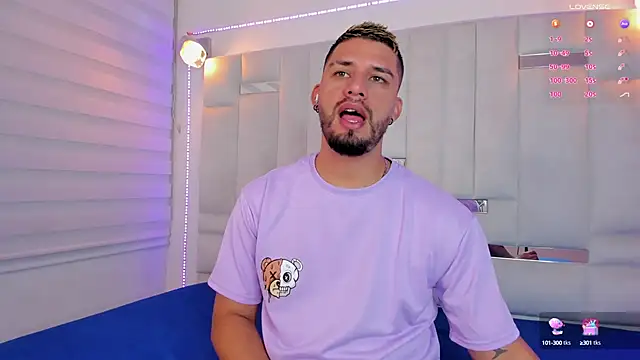 Snapshot of Jacoob19_ chatting on 01.10.25 Jacoob19 online show from 01.10.25