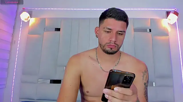 Snapshot of Jacoob19_ chatting on 02.06.25 Jacoob19 online show from 02.06.25