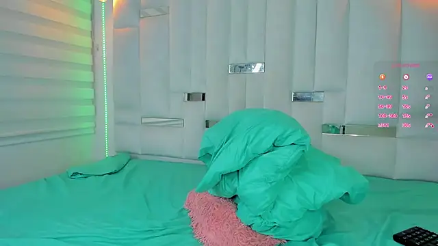 Snapshot of Jacoob19_ chatting on 02.24.25 Jacoob19 online show from 02.24.25