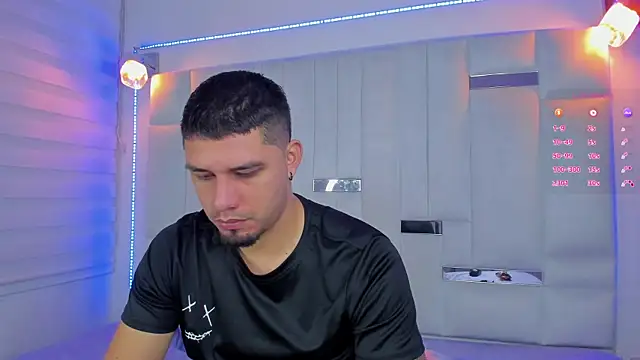 Snapshot of Jacoob19_ chatting on 02.27.25 Jacoob19 online show from 02.27.25