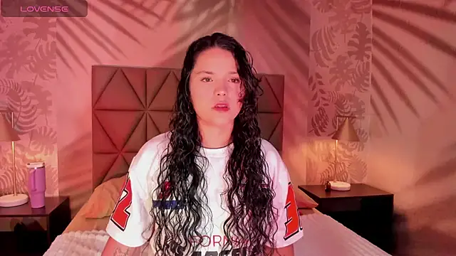 LottiCarter online show from 01.28.25