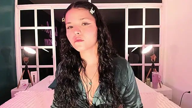 LottiCarter online show from 01.31.25