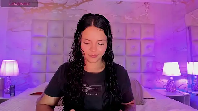 LottiCarter online show from 02.05.25