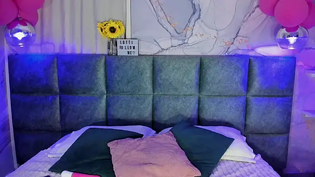 LottiCarter online show from 09.25.25