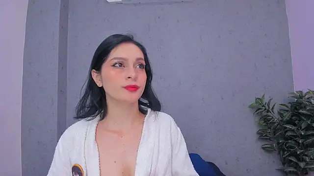 Tiffany mendez online show from 12.19.25