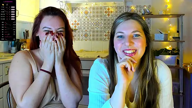 Snapshot of Annie_aww chatting on 02.03.25 Annie aww online show from 02.03.25