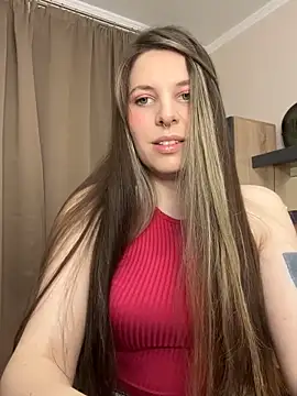 Snapshot of Annie_aww chatting on 12.05.25 Annie aww online show from 12.05.25