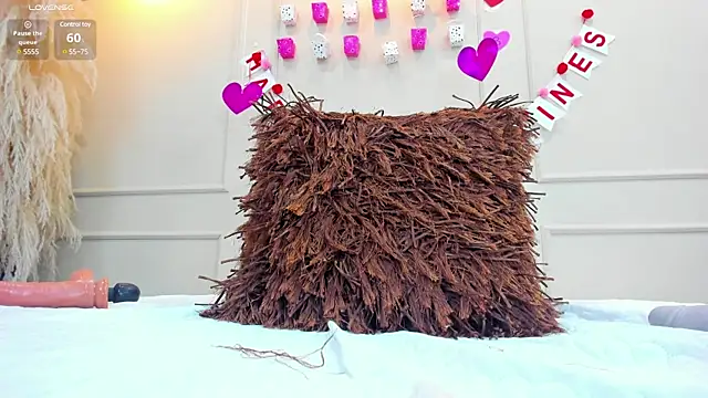 nahomygrey  online show from 02.12.25