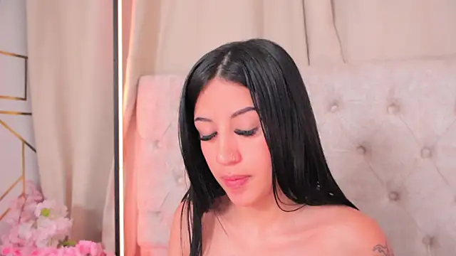 Snapshot of JulessCornett chatting on 01.06.25 JulessCornett online show from 01.06.25