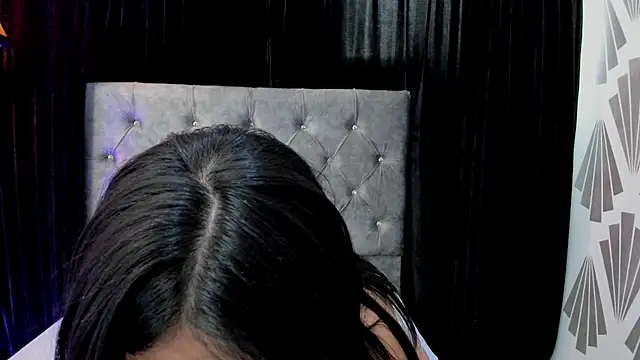 Snapshot of JulessCornett chatting on 03.07.25 JulessCornett online show from 03.07.25