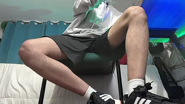 Snapshot of Saturno_v chatting on 01.09.25 Saturno v online show from 01.09.25