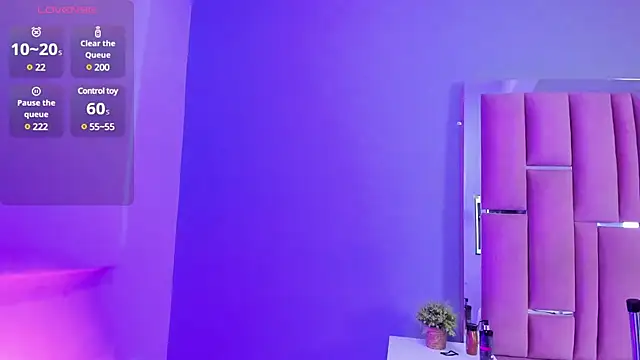 Snapshot of AnaHank_ chatting on 02.07.25 AnaHank online show from 02.07.25