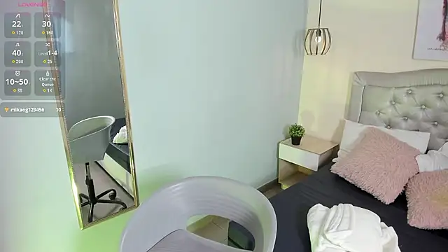 Snapshot of escarleth__ chatting on 01.17.26 escarleth online show from 01.17.26