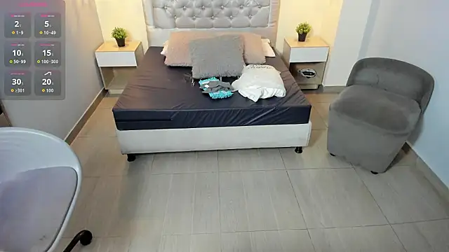 Snapshot of escarleth__ chatting on 02.21.26 escarleth online show from 02.21.26