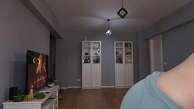 Snapshot of moondaoo chatting on 11.20.25 moondaoo online show from 11.20.25