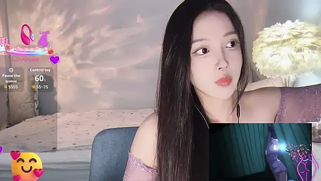 Snapshot of -Tilana- chatting on 09.27.25 -Tilana- online show from 09.27.25